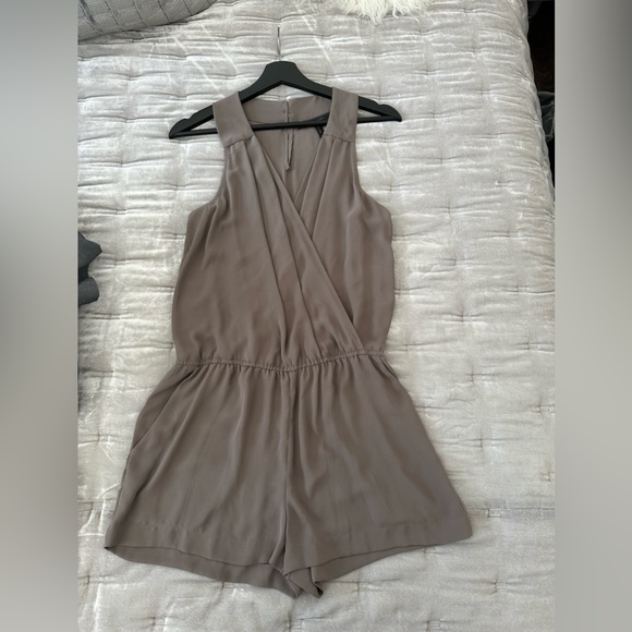 Romper - Picture 6 of 6